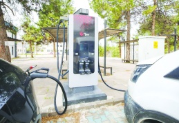 GAÜN’de elektrikli şarj istasyonları devre girdi