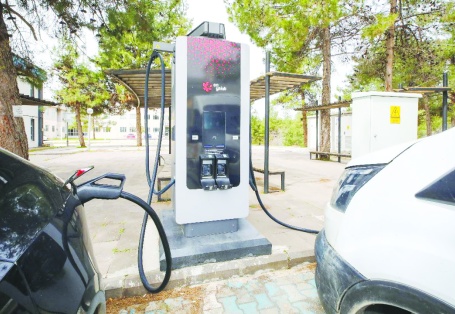 GAÜN’de elektrikli şarj istasyonları devre girdi