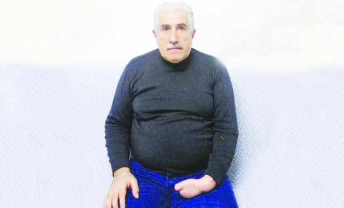 Tek eli olan adama kim iş verir?