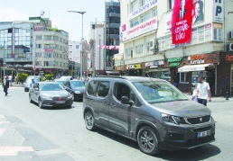 Araç sayısıyla birlikte  sorunlarda büyüyor