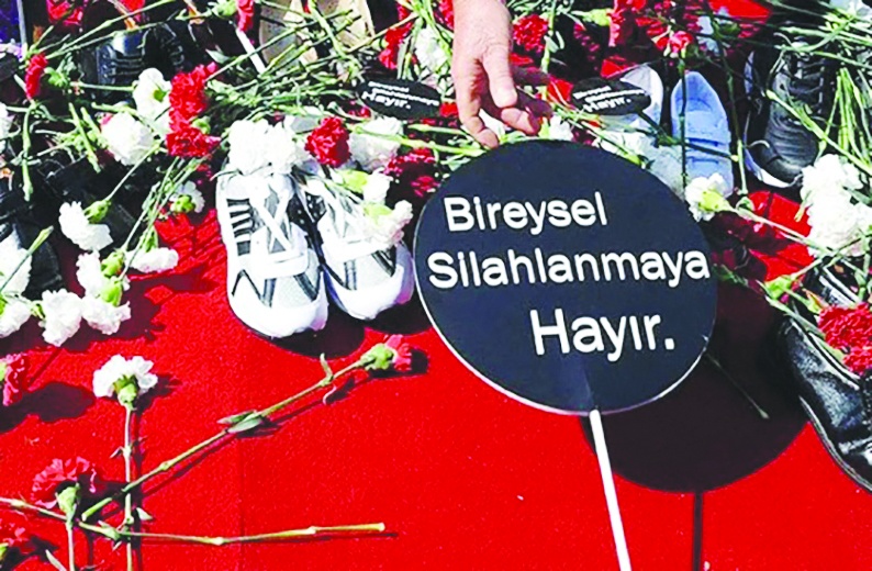 Bu toplumda 30 milyon  ruhsatsız silahın ne işi var?