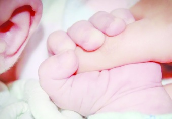 Kız bebeklerde en çok tercih edilen  isimler Alya, Defne ve Gökçe oldu