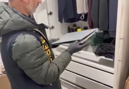 Vatandaşı 50 milyon dolandırdılar