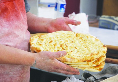 Artık bir tane pide de 15 lira… Yerseniz!!!