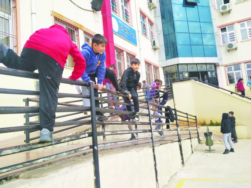 Okulların güvenliği velilerin bağışına  terkedilemeyecek kadar önemli