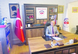 Çalışanların insan gibi yaşayacakları ücret politikasından yanayız