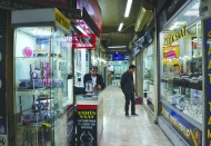 Tünelin ucu karanlık hiçbir  şekilde ışık göremiyoruz