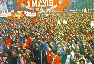 Yoksulluğun gölgesinde 1 Mayıs: Memur yoksul, emekli perişan