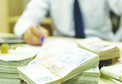 'Kaynaklar faiz girdabına akıyor'