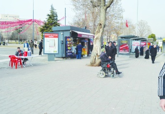 Eğitim yaşındaki çok sayıda engelli  eğitimden ve okuldan yoksun