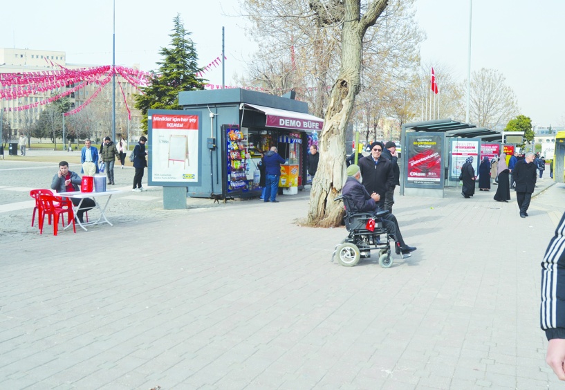 Eğitim yaşındaki çok sayıda engelli  eğitimden ve okuldan yoksun