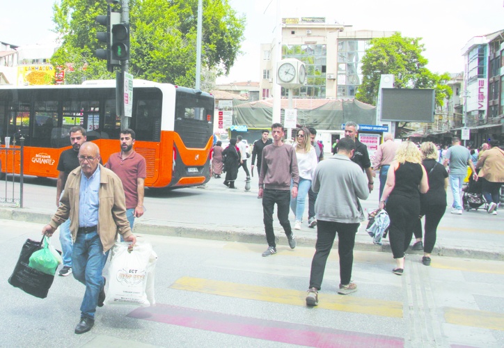 Vatandaş borç batağına saplanmış durumda!..