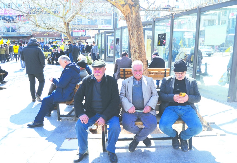 Türkiye’de artık “emekli  yoksulluğu” diye bir gerçek var