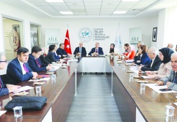 Aileyi korumak ve muhafaza etmek zorundayız