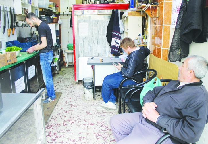 Vatandaş kırmızı eti gramla alıyor