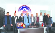 Küçük esnafın vergilerini silmiyorlar büyük holdinglerin vergisini siliyorlar