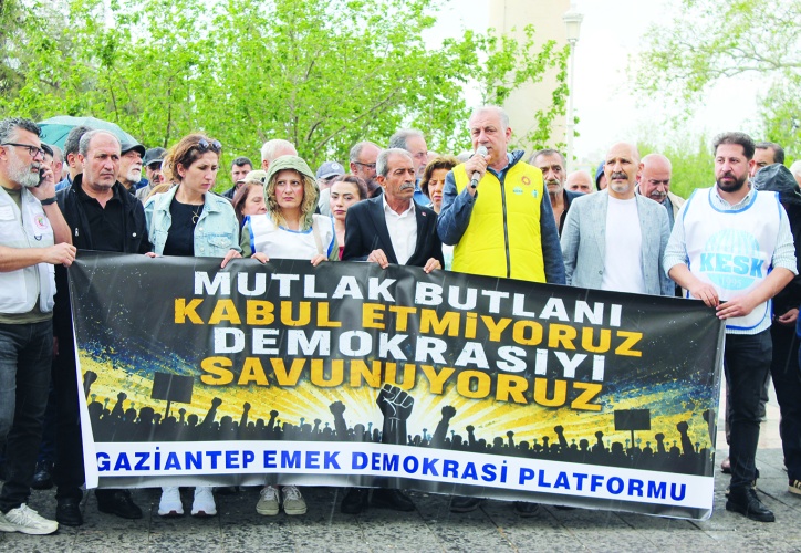 Yargının görevi siyasal alanı şekillendirmek değil
