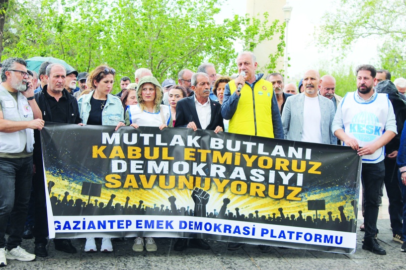 Yargının görevi siyasal alanı şekillendirmek değil