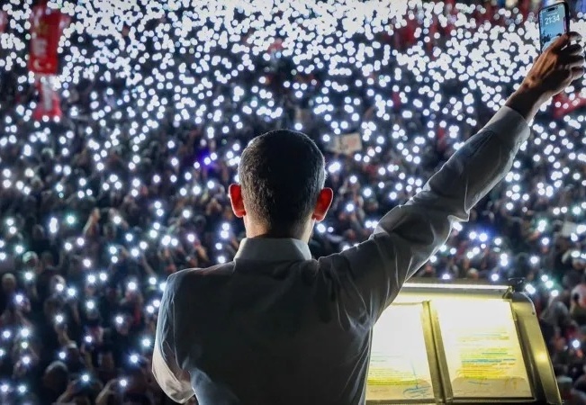 CHP'de "olağanüstü kurultay" hazırlığı: Delegeler imza toplayacak