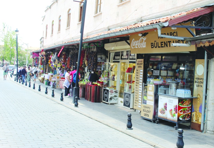 Sigorta, risklere karşı  büyük bir öneme sahip