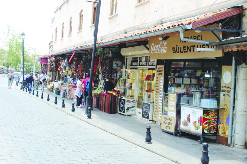 Sigorta, risklere karşı  büyük bir öneme sahip