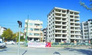 Maaşlar barınmaya bile yetmiyor