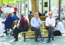 Balıklı Parkı, emeklilerin uğrak noktası oldu