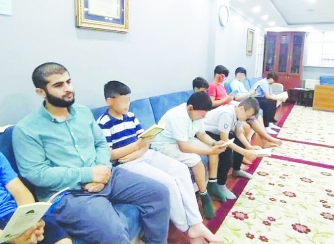 Yarınlarımızı tarikat ve cemaat  uzantılarına teslim etmeyeceğiz