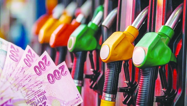 Benzin ve motorine zam geldi