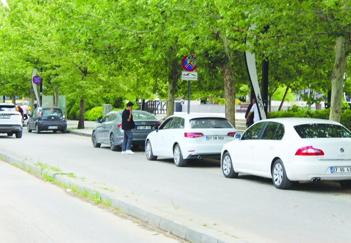 Araç sayısı arttıkça otopark sorunu da büyüyor