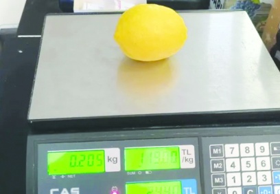 Türkiye'de limonun tanesi 24 lira!