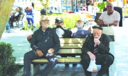 Vatandaş, sadece yaşamak  ve karnını doyurmak derdinde
