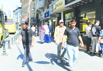 Bireysel kredi kartı ile kredi  borcu son yılların zirvesine çıktı