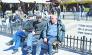 Her üç emekliden ikisi çalışmak zorunda