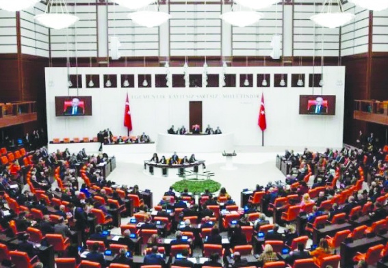 Devlet Hastanelerinde  sürünen vatandaşa duyurulur!