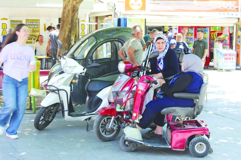 Engelliler, önyargı, duyarsızlık ve  yanlış yaklaşımlarla mücadele ediyor
