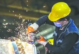 Sanayi üretimi yerinde saydı