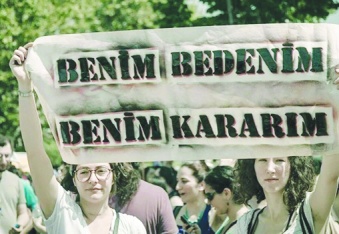 100'den fazla doktora 'sezaryen' cezası kesildi