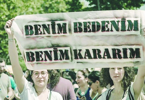 100'den fazla doktora 'sezaryen' cezası kesildi