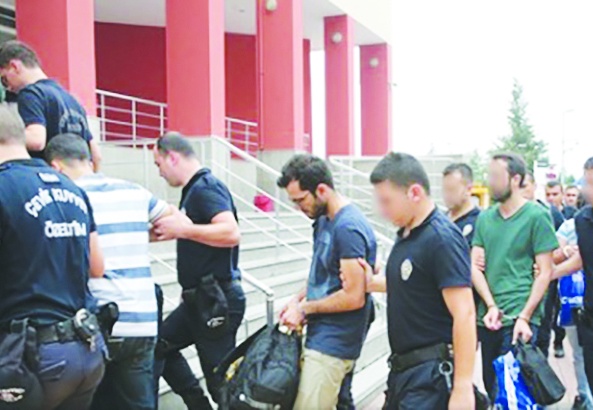 FETÖ’cülükten 720 bin kişiye işlem yapıldı, siyaset ayağına dokunum olmadı