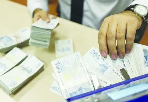 Vatandaşın bireysel kredi ve kredi kartı borcu 7 trilyon TL'yi aştı
