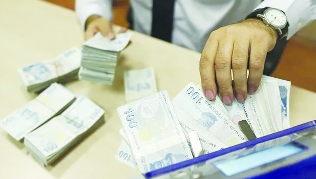 Vatandaşın bireysel kredi ve kredi kartı borcu 7 trilyon TL'yi aştı