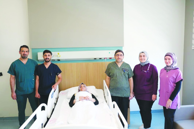Zorlu skolyoz vakası tedavi edildi