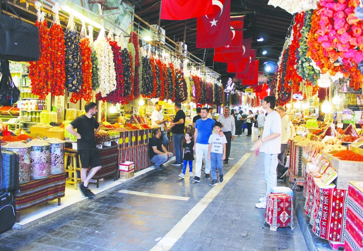 Gurbetçilerden 15 milyar dolar bekleniyor