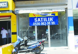 Yaprak dökümü sürüyor