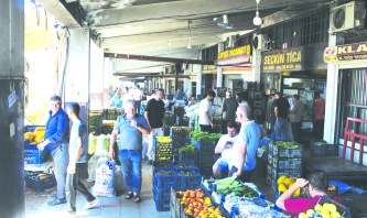 Esnaf ağır vergi  yükü altında eziliyor