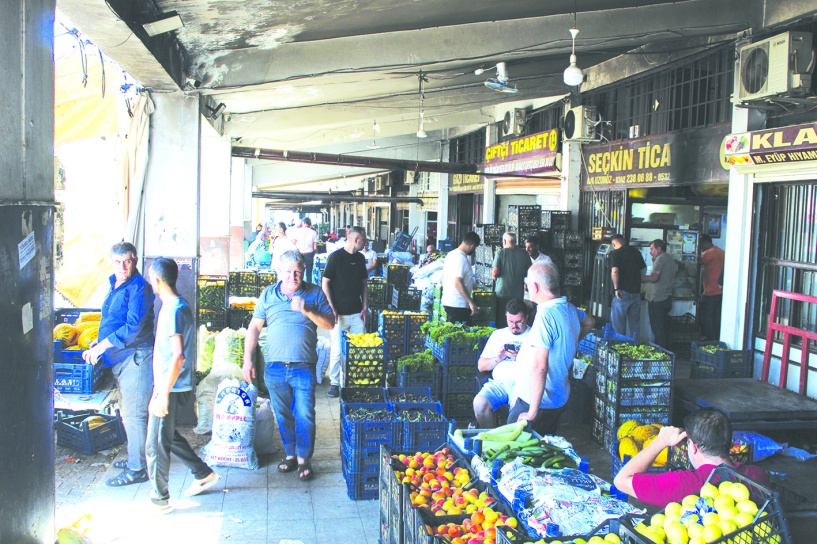 Esnaf ağır vergi  yükü altında eziliyor