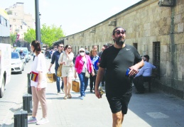 Yerel işletmeler gelir kaybı ve pazar  dışına itilme riskiyle karşı karşıya