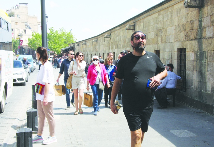 Yerel işletmeler gelir kaybı ve pazar  dışına itilme riskiyle karşı karşıya