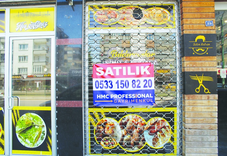 Esnaf, ekmek teknesini  kapatmaya devam ediyor